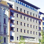 Kurfuerstendamm Am Adenauerplatz 3*