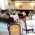 Kurfuerstendamm Am Adenauerplatz 3* Berlin