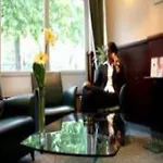 Kurfuerstendamm Am Adenauerplatz Hotel 3*