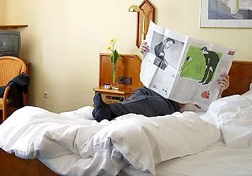 Kurfuerstendamm Am Adenauerplatz Hotell 3*