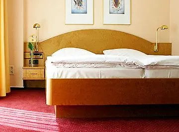 Hotell Kurfuerstendamm Am Adenauerplatz Berlin
