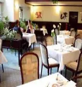 Kurfuerstendamm Am Adenauerplatz Otel Berlin