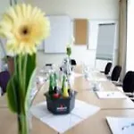 Kurfuerstendamm Am Adenauerplatz Szálloda 3*