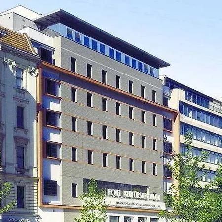 Kurfuerstendamm Am Adenauerplatz Szálloda