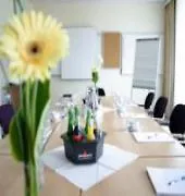 Kurfuerstendamm Am Adenauerplatz Szálloda 3*